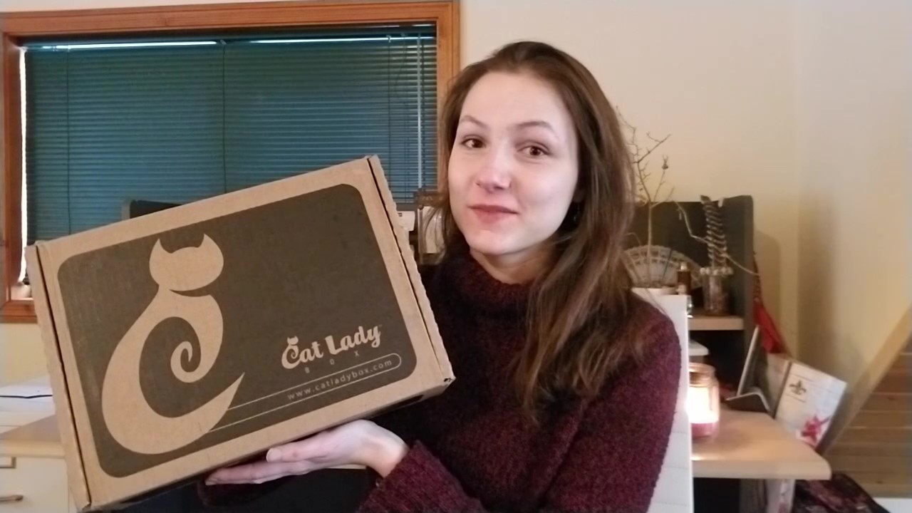CatLadyBox Review, Coupon Codes, and Unboxing – We Tried a Cat Subscription Box